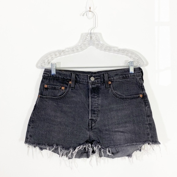 Levi’s Womens 28 Premium 501 Button Fly Denim Jean Shorts Gray Black Mesa Cabo - Picture 2 of 16